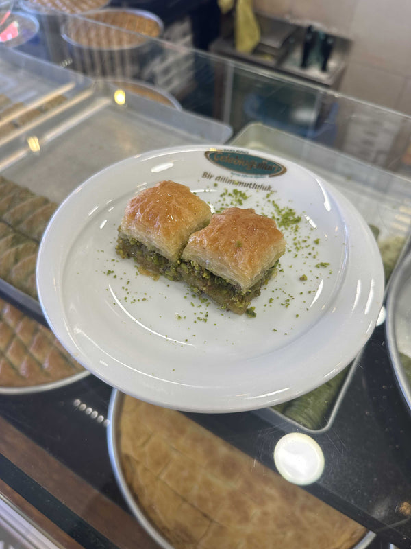 Fıstıklı Yaş Baklava