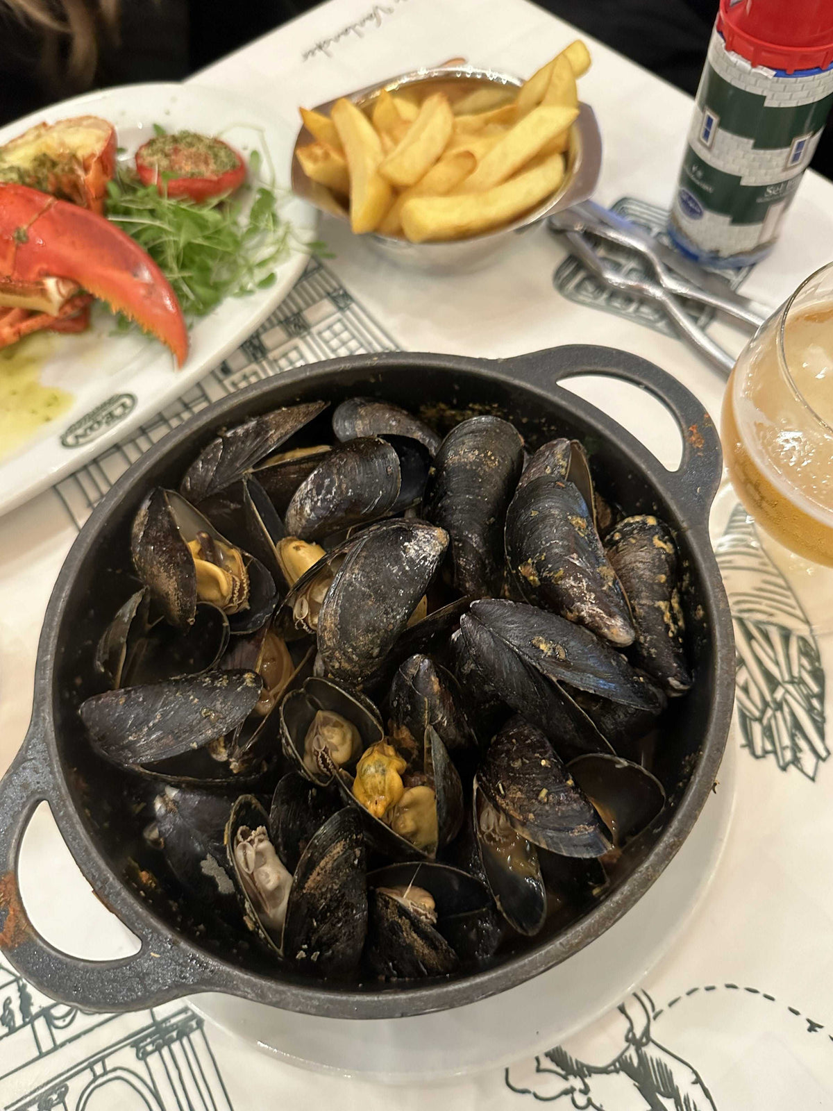 Mussels with Tomato Sauce and Garlic