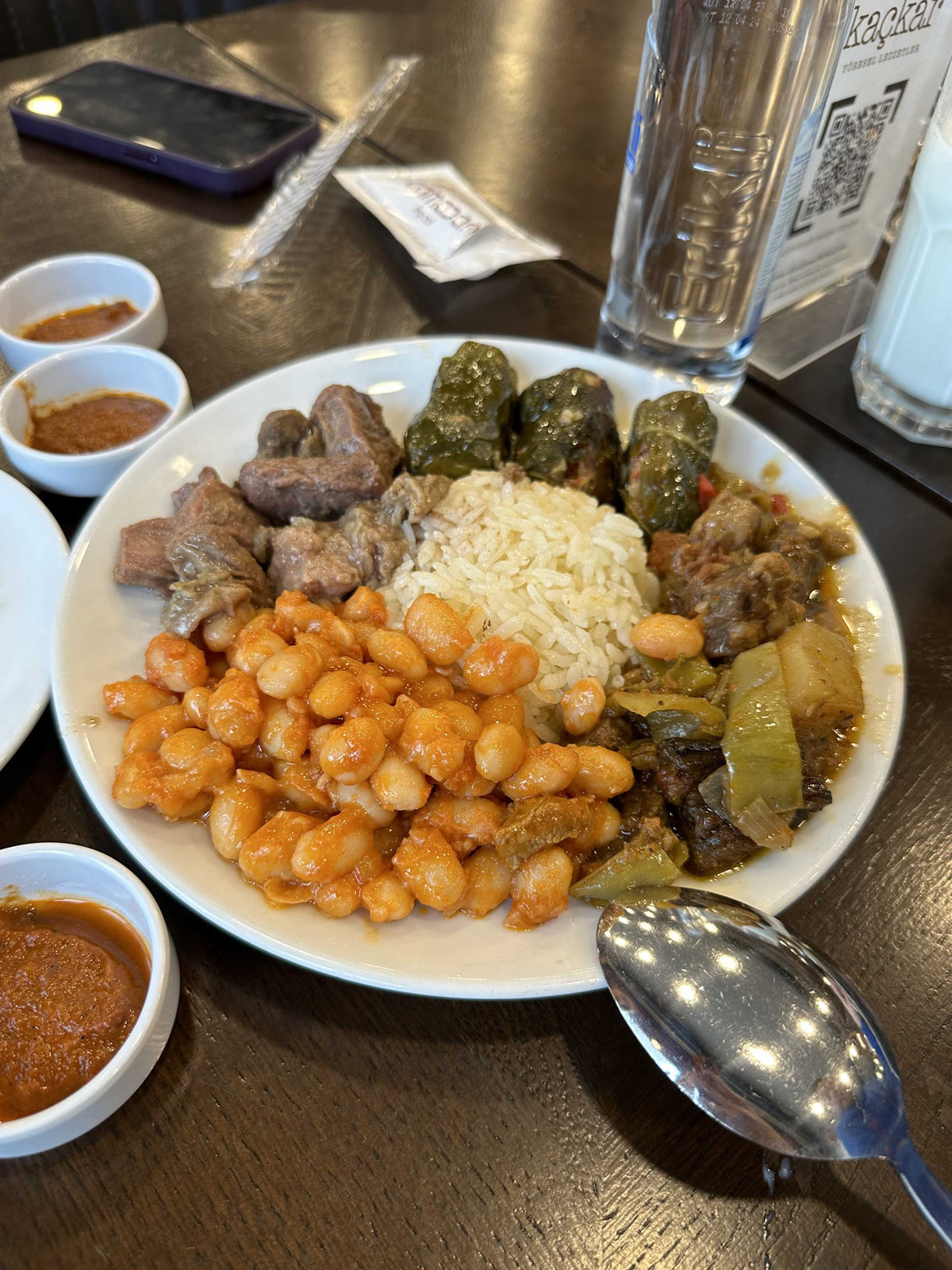 Sarma & Fasulye