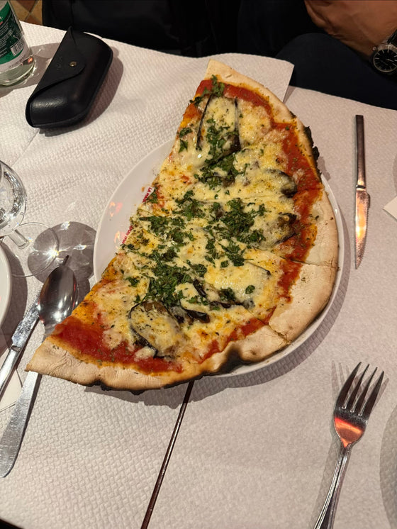 Aubergines Pizza