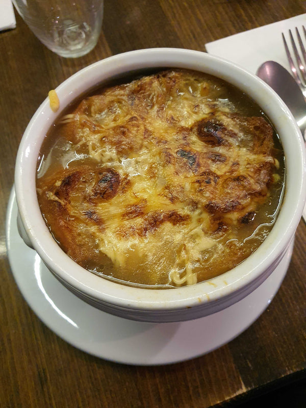 Soupe a L'oignon Gratinée