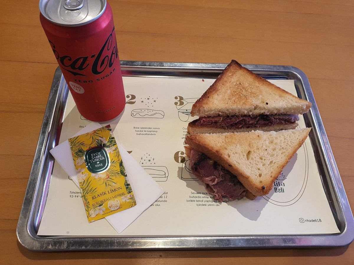 Pastrami Sandviç