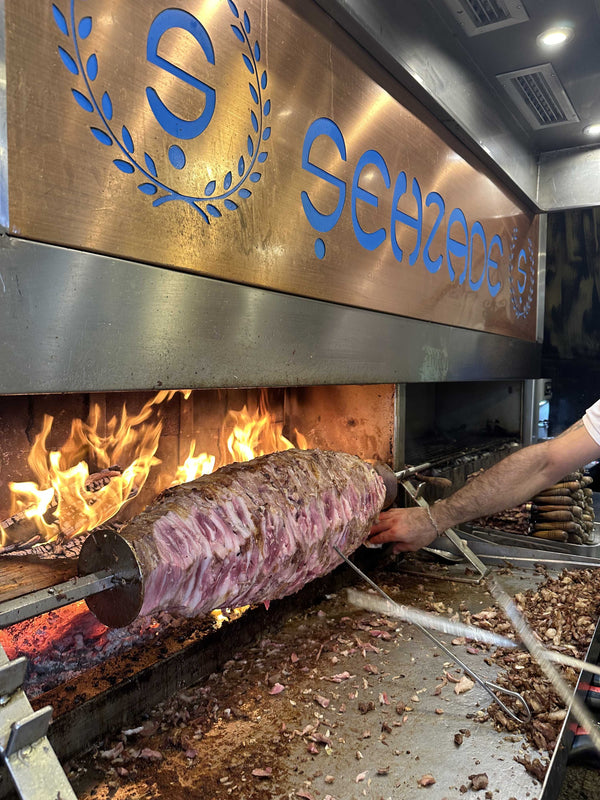 Cağ Kebap Hazırlığı